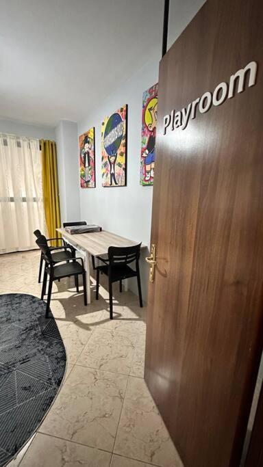 Super House Blloku - 3 Rooms Тирана Екстериор снимка